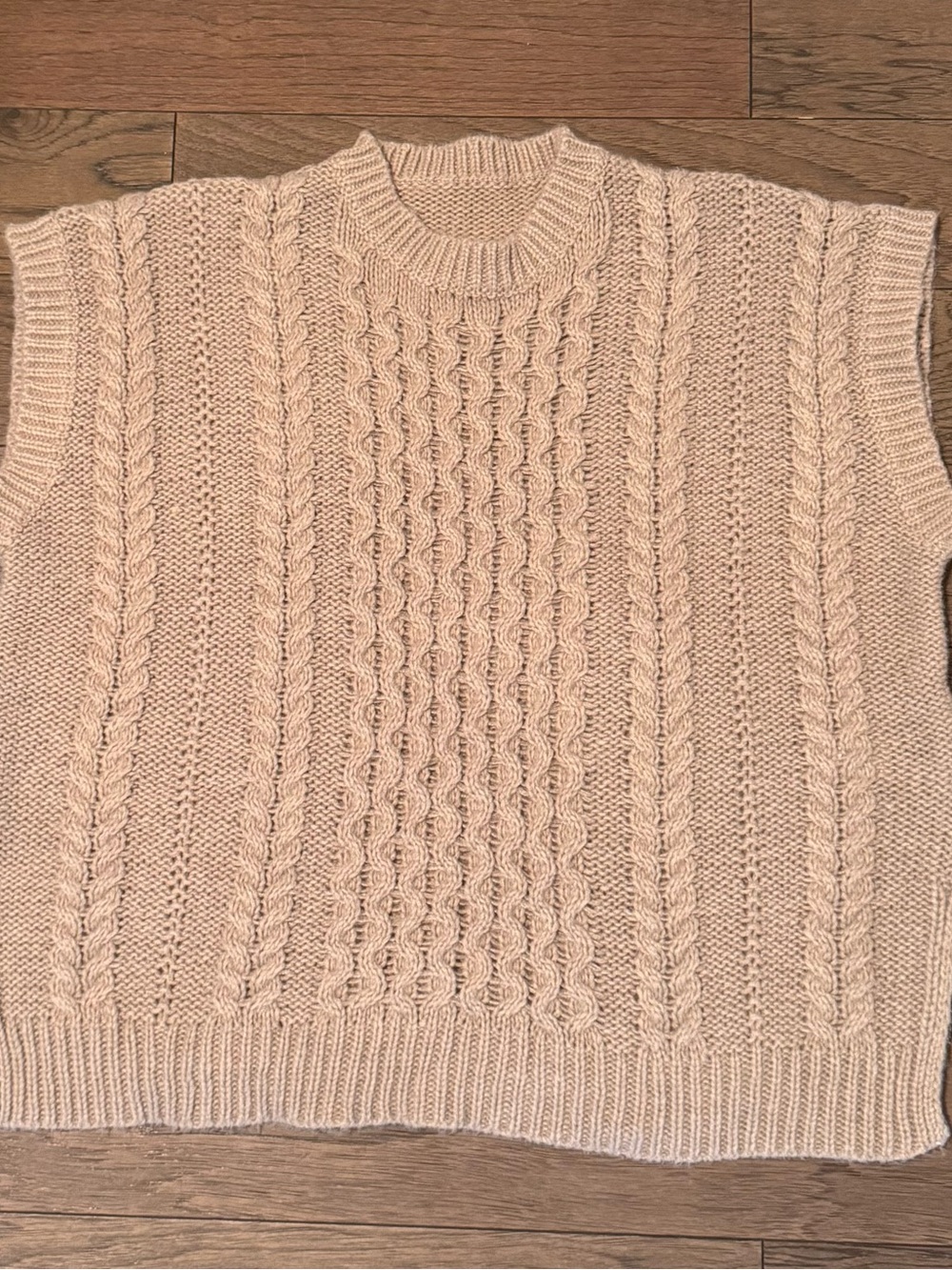 Women's Cable Knit Sleeveless Sweater Vest in Light Cream